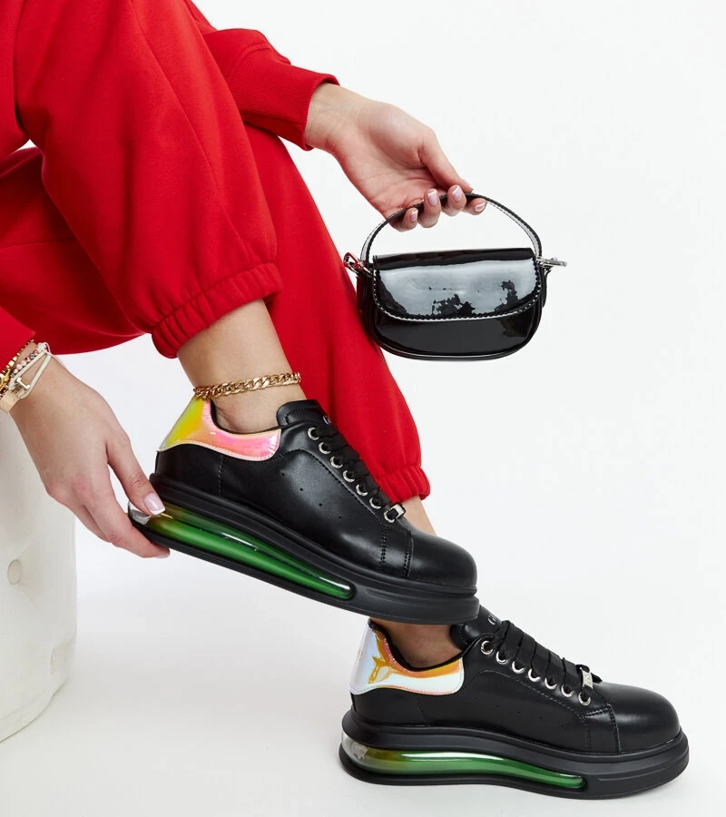 Fekete platformos GOE NN2N4030 tornacipő