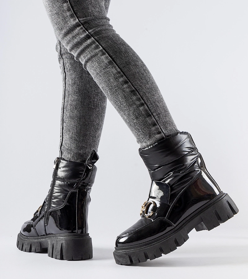 Fekete lakkozott hótaposó Elijah csatolóval