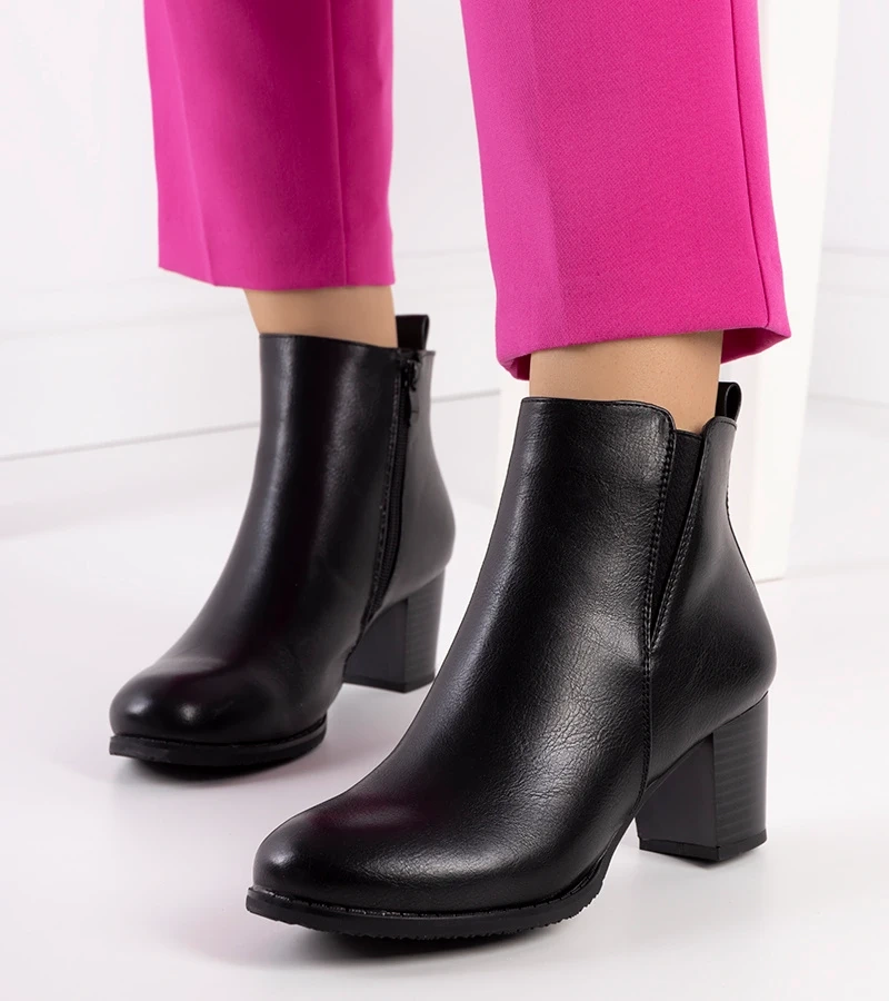 Fekete bokacsizma Begger's