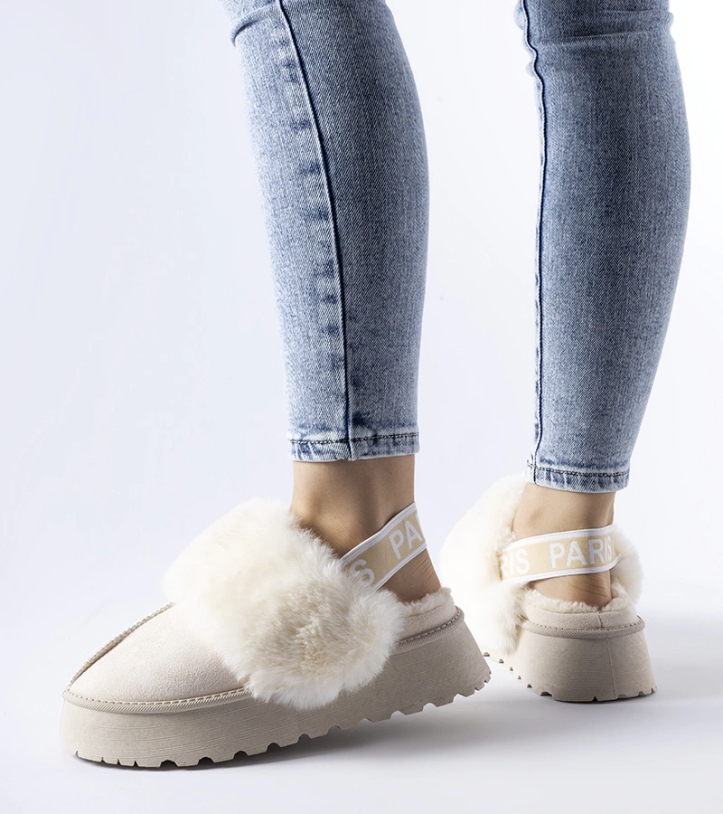 Sangro melegített világos bézs papucs gumival