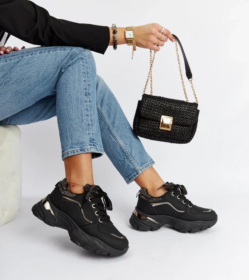 Fekete, masszív cirkónia díszítésű Euclid tornacipők