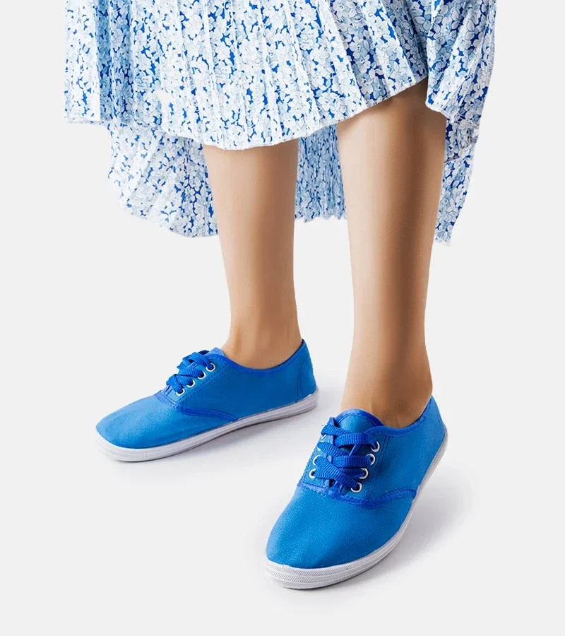 Wang nem kék teniszcipő