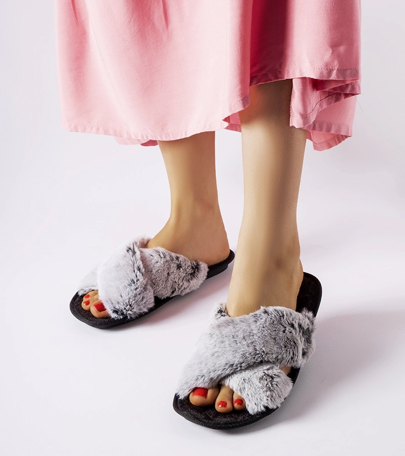 Szürke szőrös INBLU papucsok