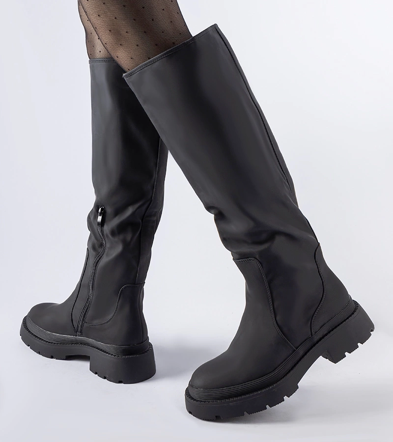 Fekete térdig érő műbőr csizma Matthijs LY213 BLACK