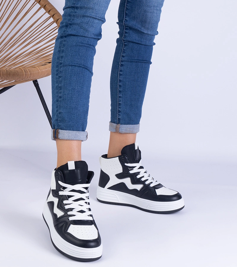 Fekete-fehér női sportcipő Shadolina