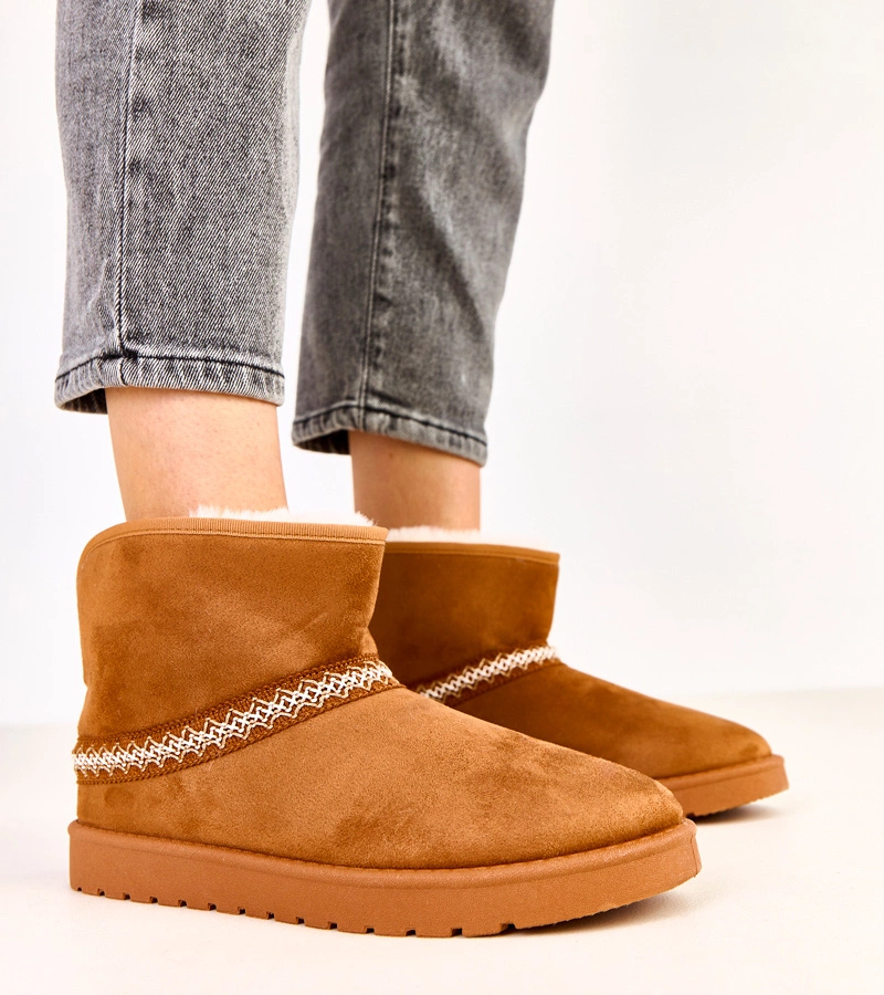 Karolla alacsony művelúr hócsizmák