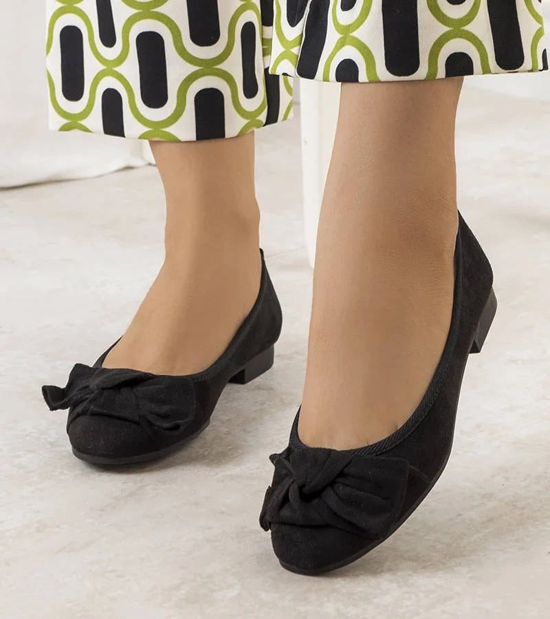 Fekete masnival díszített balerinacipő Jantina