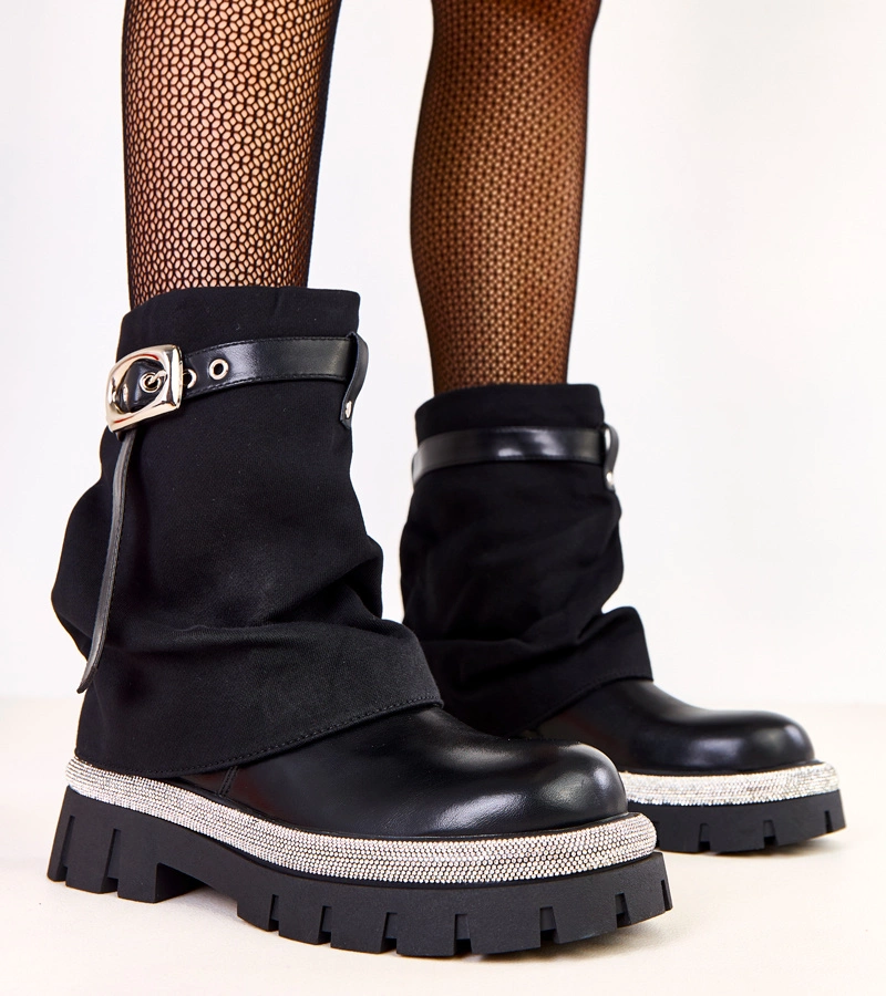 Fekete bokacsizma felhajtott szárral és szélén cirkóniával Yemi