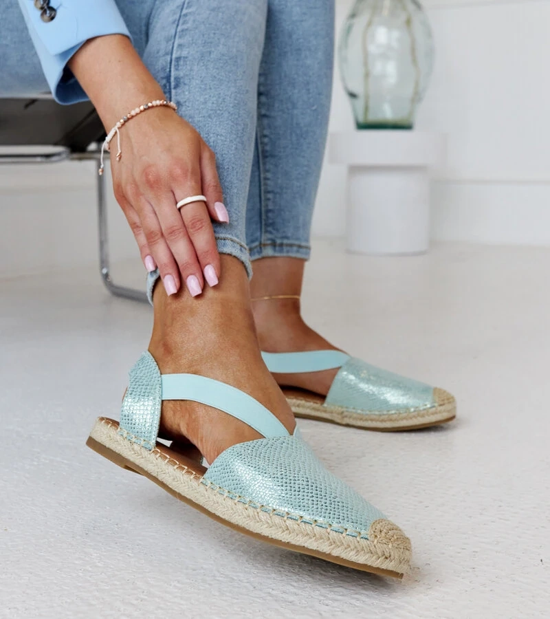 Tharna világoszöld nyitott sarokkal rendelkező espadriljei