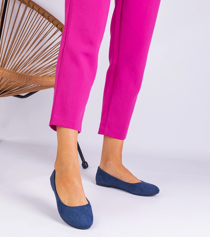 Sötétkék női balerinacipő masnival velúr Ingera