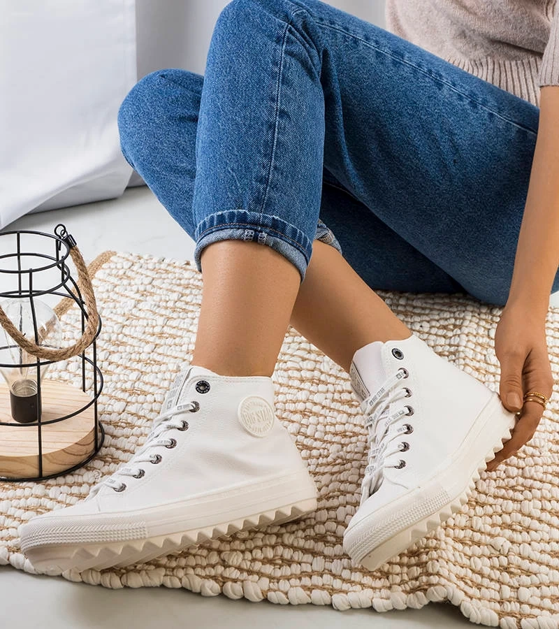 Fehér bélelt tornacipő Big Star GG274108