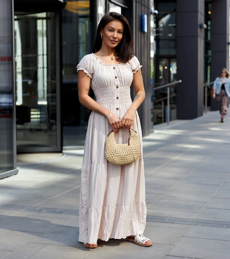 Betsi ráncolt bézs ruha