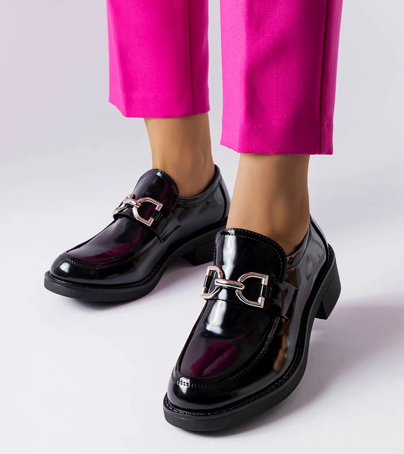 Fekete fényes cipők Charline