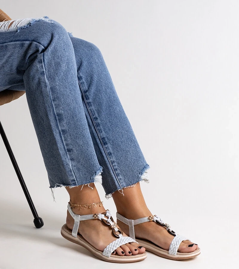 Ezüst, fonott Izodora szandál