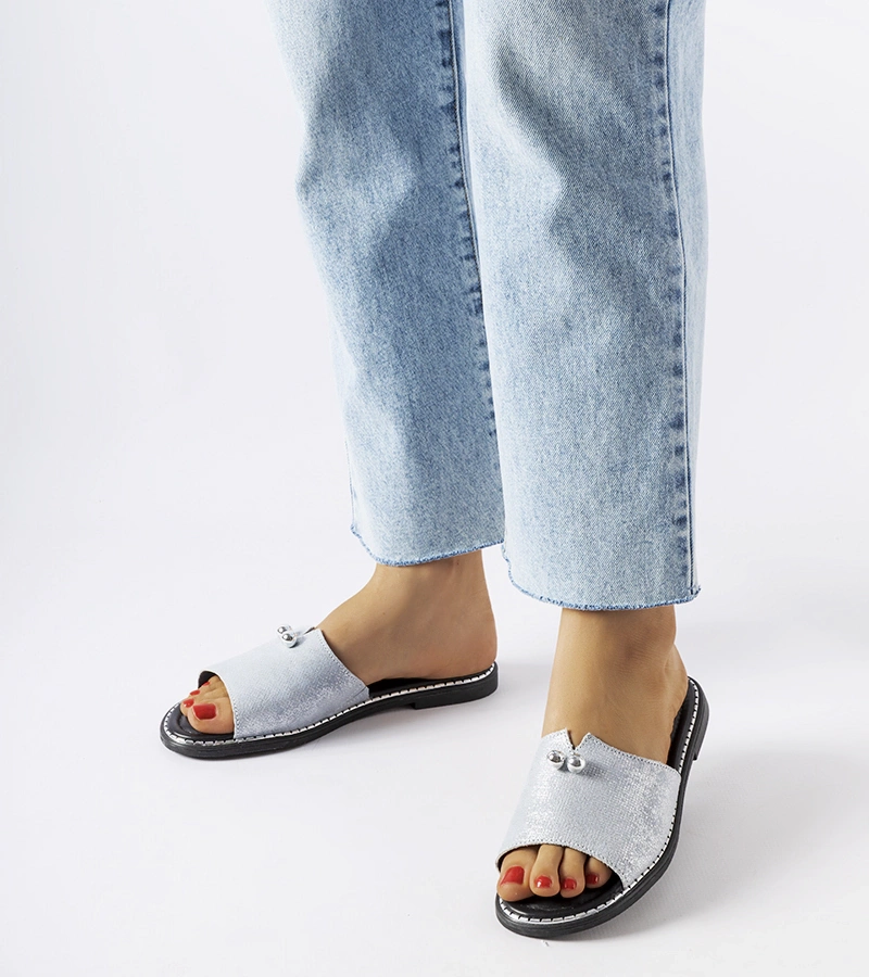 Kék fémes papucs gyöngyökkel Frederi