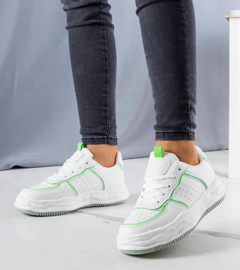 Fehér cipők zöld betétekkel Nettie