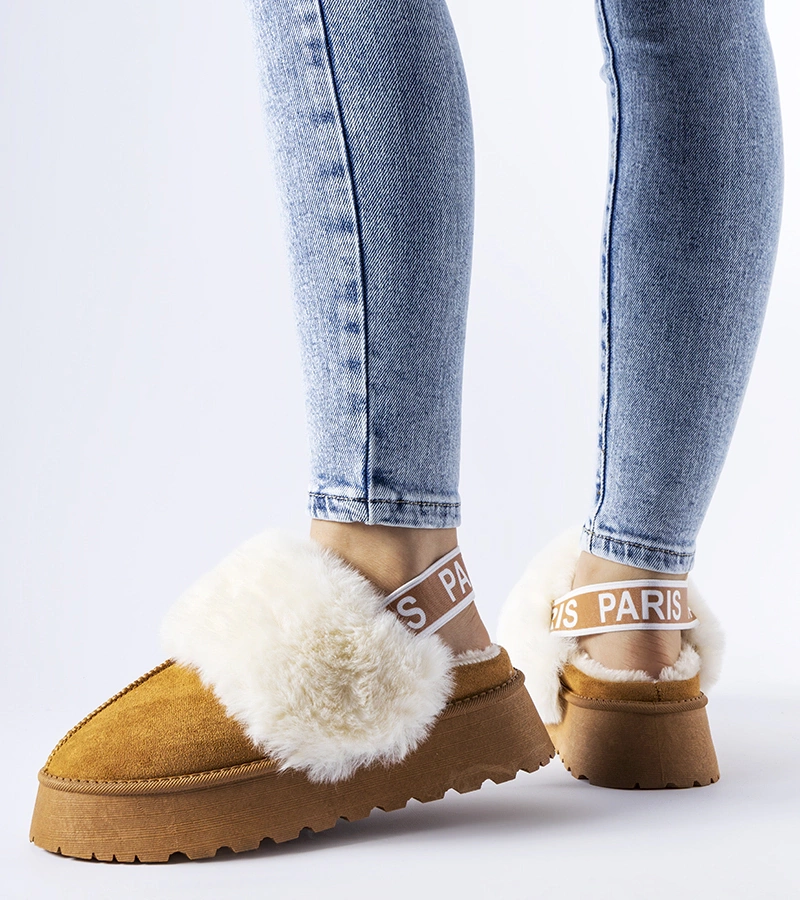 Barna gumis papucs világos szőrmével Sangro