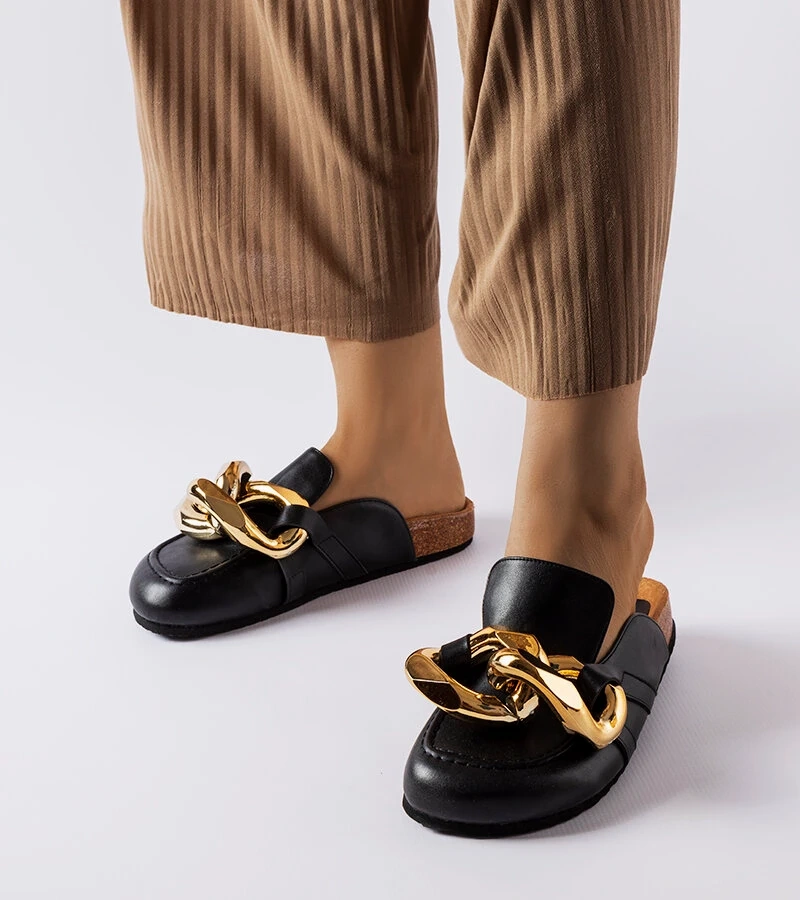 Fekete láncos papucs Christelle