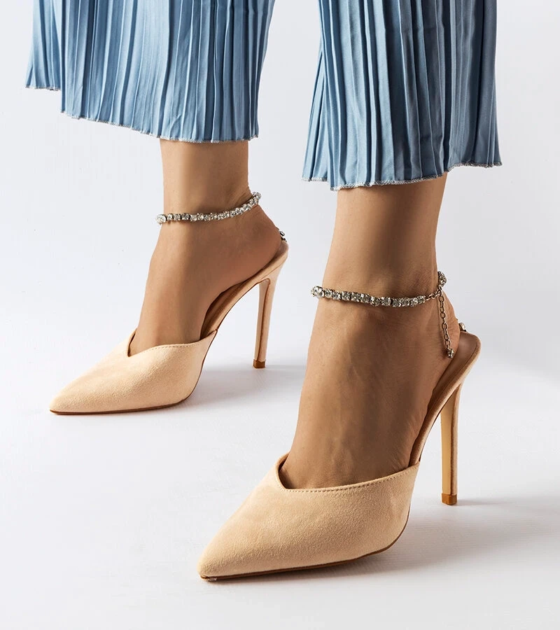 Claude cirkóniával díszített bézs magassarkú szandál