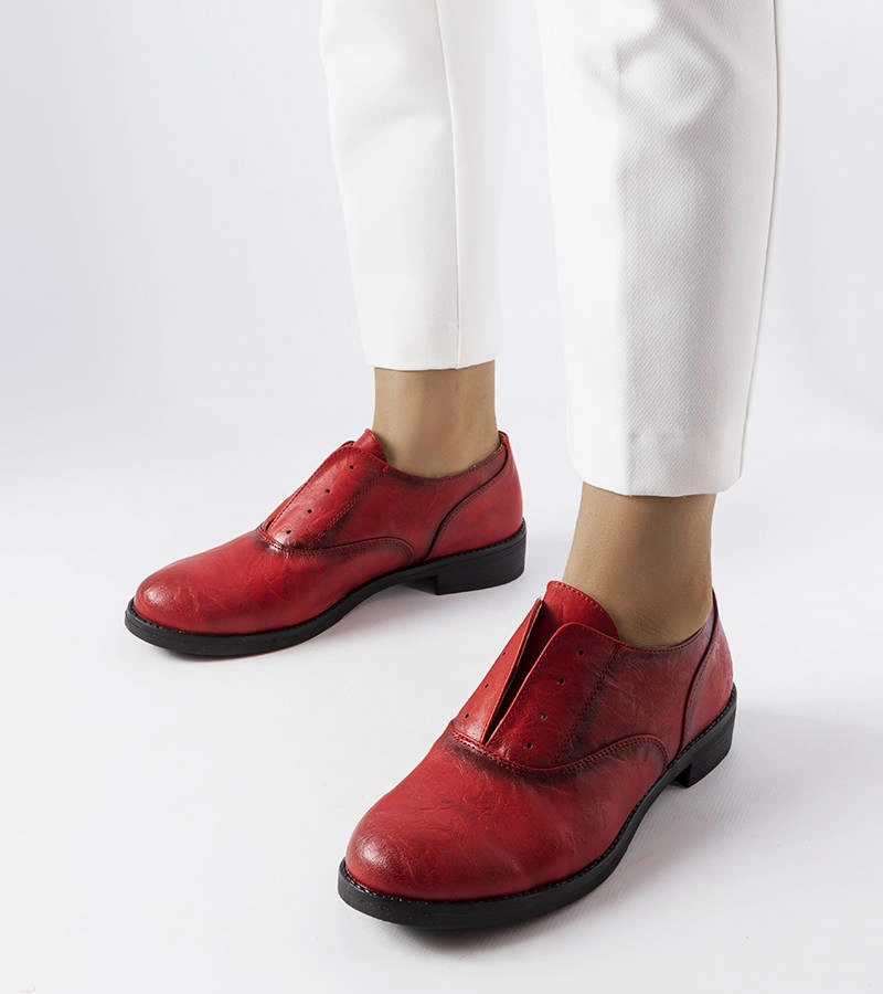 Burdett vörös műbőr félcipők