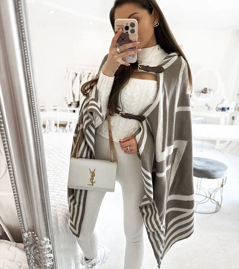 Leyla szürke kapucnis köpeny