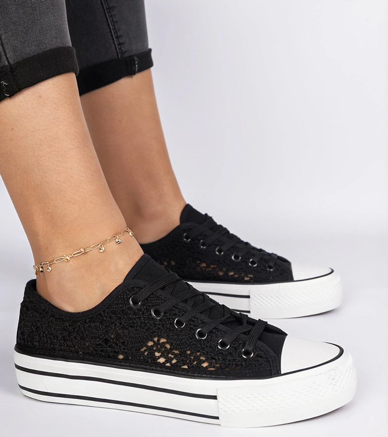 Fekete női áttört tornacipő Fernansis