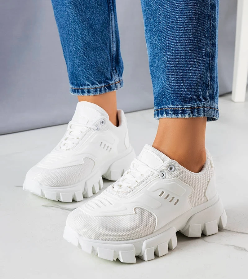 Fehér tornacipő vastag talppal Inez