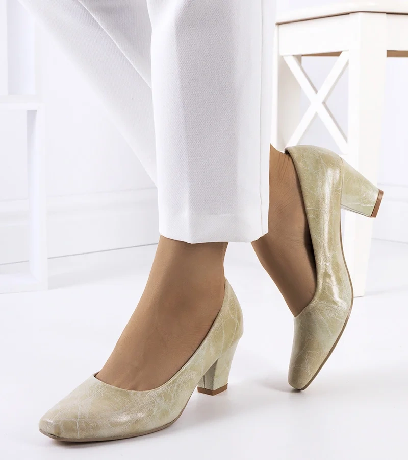 Bond klasszikus bézs cipők