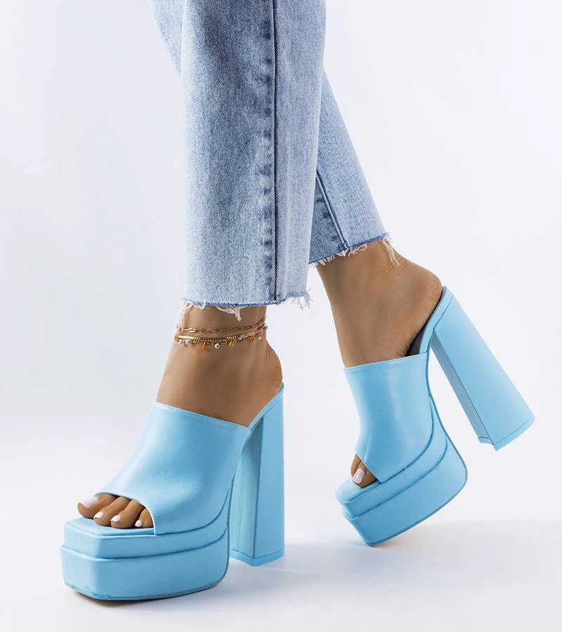 Mercure magas sarkú kék papucs