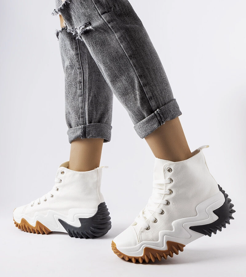 Fehér sportcipő vastag talppal Toro